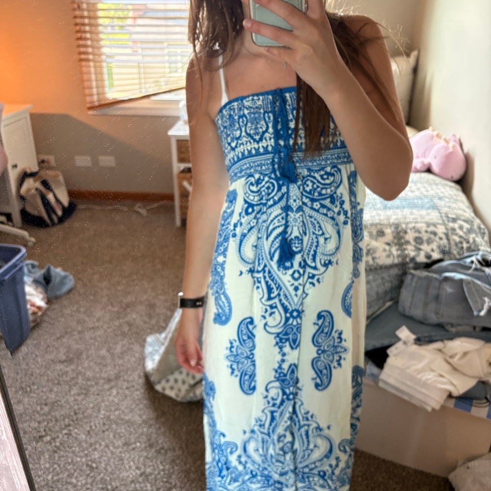 Summery Blue and White Patterned Midi dress